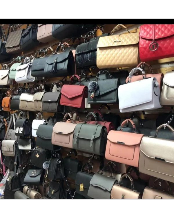 Women’s Bags Bulk Bundle – 300 Pieces, Mixed Styles for $900